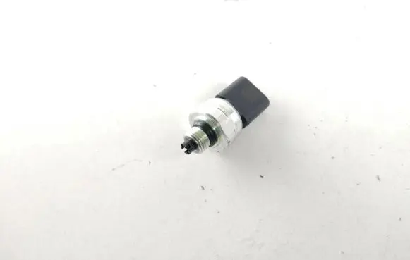 Tesla Model Y Sensor 158161000B
