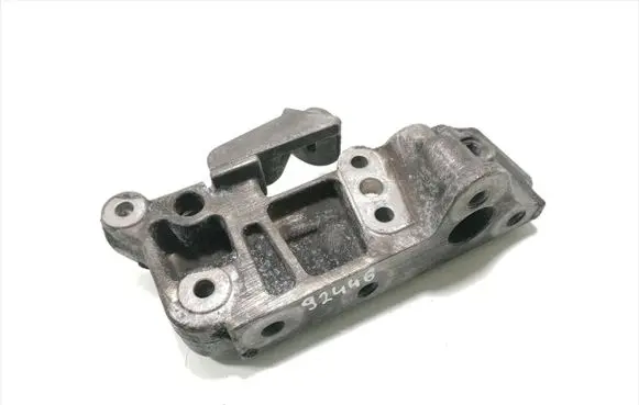 Mercedes-Benz B W245 Engine mounting bracket A6512200607
