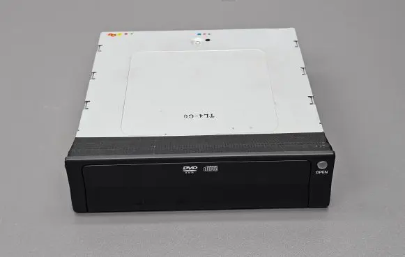 Honda Accord CD/DVD changer BN418PB 39540TL4G020M1