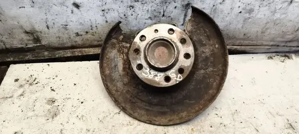 Opel Zafira A Rear wheel hub 