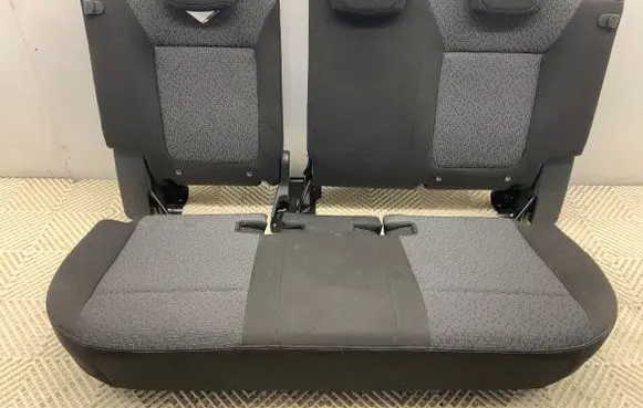 Opel Crossland X Second row seats 