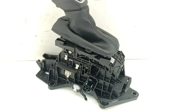 Toyota Highlander XU70 Gear shifter/selector 75G651 PA66GF33