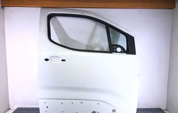 Peugeot Partner III Front door