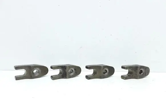 Volvo S90, V90 Fuel Injector clamp holder 