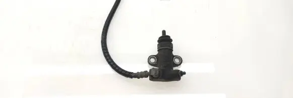 Clutch slave cylinder