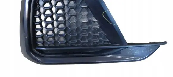 Audi A1 Front bumper lower grill 82A807682E