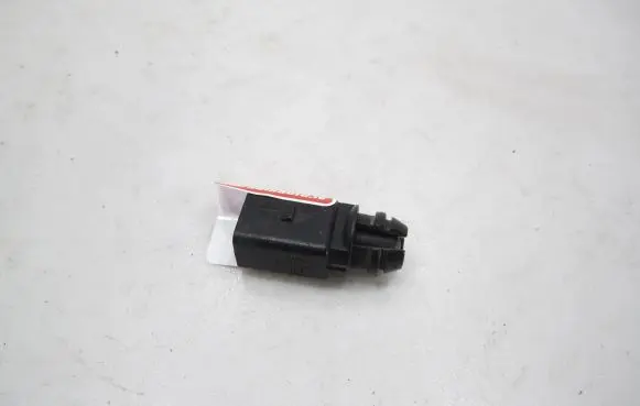 Audi A4 S4 B7 8E 8H Outside/exterior temperature sensor 8Z0820535