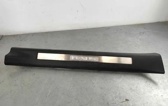 Lexus RX 450H Front sill trim cover 6791048130C0