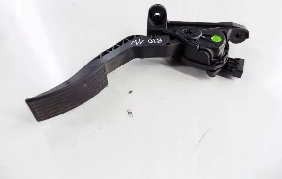 KIA Rio Accelerator throttle pedal