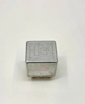 Mercedes-Benz SL R129 Other relay A0015420219 0015420219