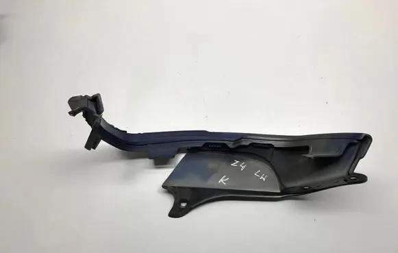 BMW Z4 E85 E86 Rear/tail light trim molding 7025641 51127025641