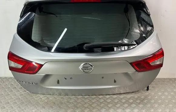 Nissan Qashqai Tailgate/trunk/boot lid 