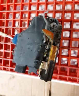 Audi A6 S6 C5 4B Front door lock