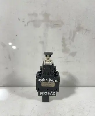 Volvo XC90 Brake pedal sensor switch 8622064
