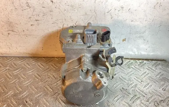 Lexus RX 450H Air conditioning (A/C) compressor (pump) 0422000611