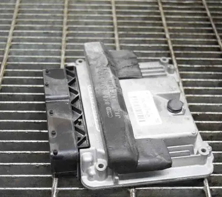 Audi A4 S4 B8 8K Engine control unit/module 03L906018JH 0281018458