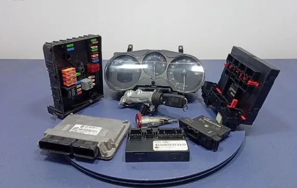 Seat Leon (1P) Other control units/modules 06A906033FF