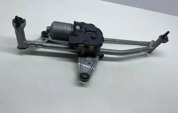 Volkswagen PASSAT B7 Wiper motor 1397220659