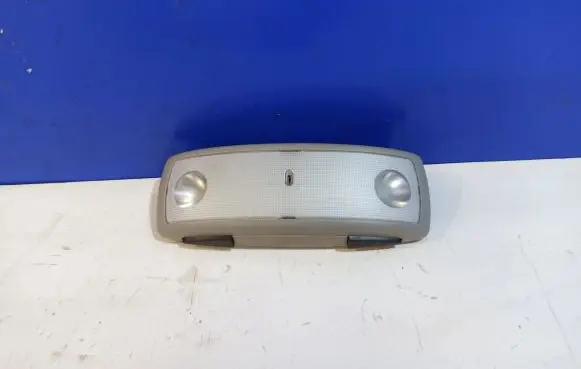 Volvo S60 Front seat light 39826657