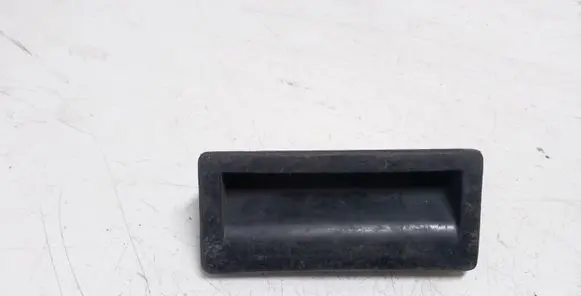 Tailgate opening switch