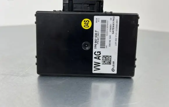 Volkswagen Touareg II Gateway control module 7P6907530F