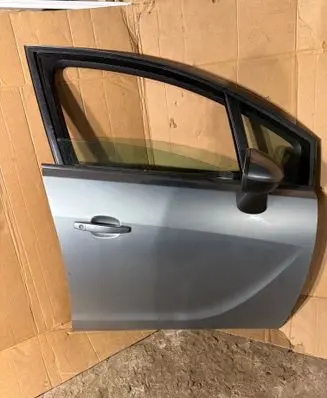 Opel Meriva B Front door 