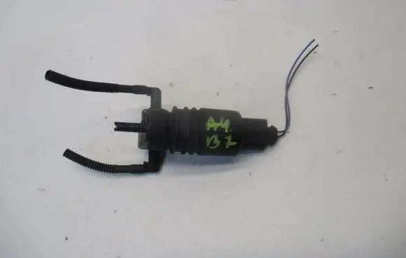 Audi A4 S4 B7 8E 8H Windscreen/windshield washer pump