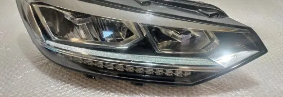 Volkswagen Touran III Headlight/headlamp 5TB941036B