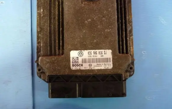 Skoda Octavia Mk2 (1Z) Engine control unit/module 03g906016dj