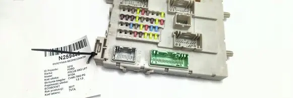 Ford Focus Relay mounting block GV6T14A073BF