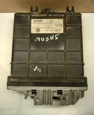 Volkswagen Sharan Engine control unit/module 037906025B