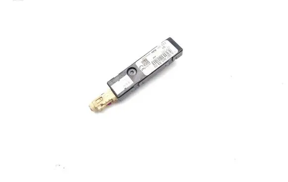 Mercedes-Benz E A207 Aerial antenna amplifier A2079053300