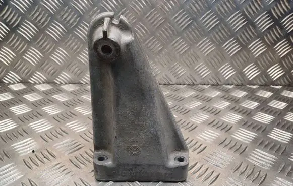 Mercedes-Benz C W203 Engine mounting bracket A6112230804