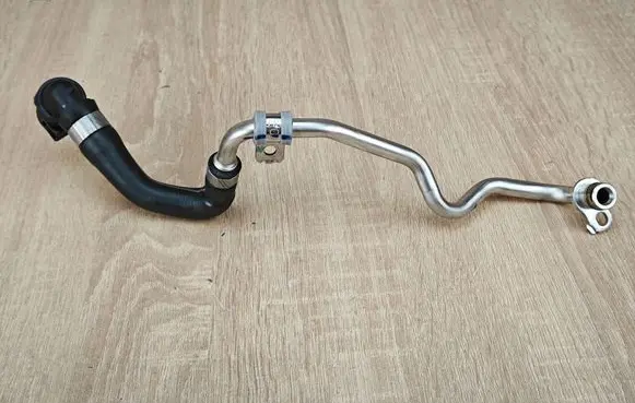 BMW 8 G16 Coolant pipe/hose 8650087