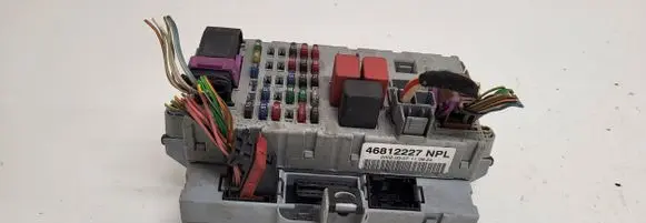 Fiat Doblo Fuse box set 46812227 20020307