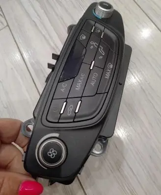 Ford B-MAX Climate control unit AV1T-18C612-DG