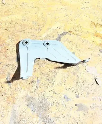 BMW X3 G01 Fender mounting bracket 7424677