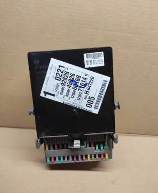 Renault Espace - Grand espace IV Central body control module 8200660168 8200692828 8200645926