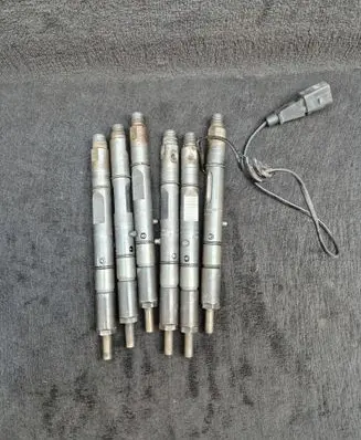 Audi A6 S6 C5 4B Fuel injectors set 059130202F 059130201F