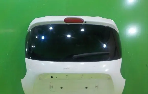 Nissan Juke I F15 Tailgate/trunk/boot lid 17AB40
