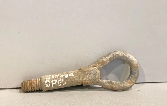 Opel Signum Towing hook eye 