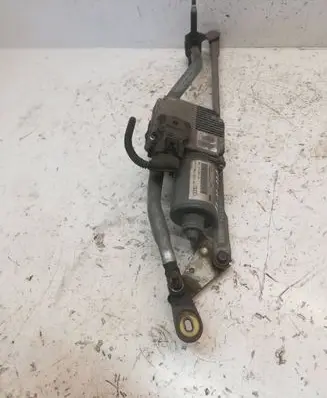 Audi A4 S4 B8 8K Front wiper linkage and motor 8K1955023C 8K1955119A