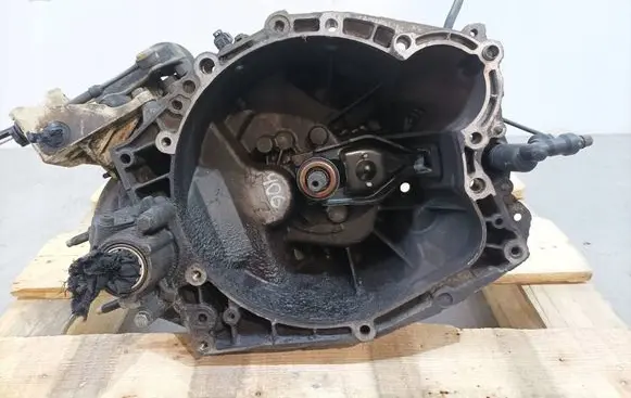 Peugeot 307 Manual 5 speed gearbox 20DM74