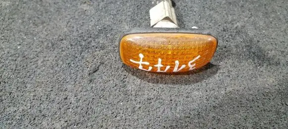 Nissan Primera Front fender indicator light