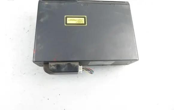 Toyota Corolla E120 E130 CD/DVD changer 0860100911