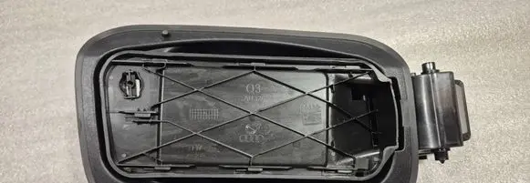 Audi Q3 F3 Fuel tank cap 83A809906
