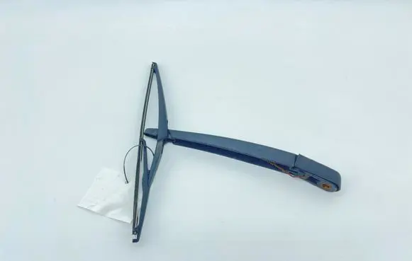 Mercedes-Benz ML W164 Rear wiper blade arm 