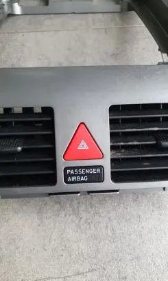 Volkswagen Touran I Hazard light switch 1T0953509