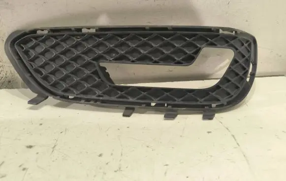 Mercedes-Benz E W212 Front bumper lower grill A2128851423