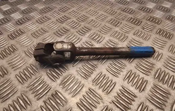 Volkswagen Touran III Steering column universal joint 